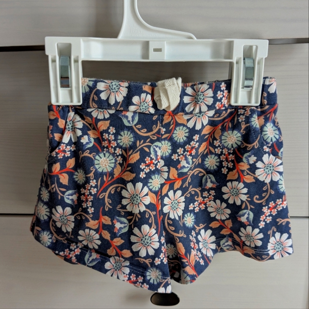 H&M 2T Floral Patterned Shorts